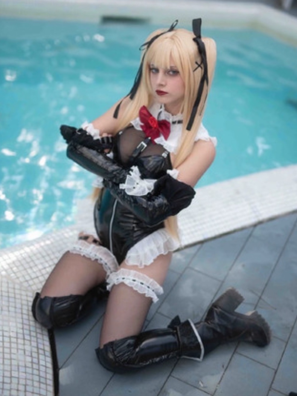 Marie Rose Black Body