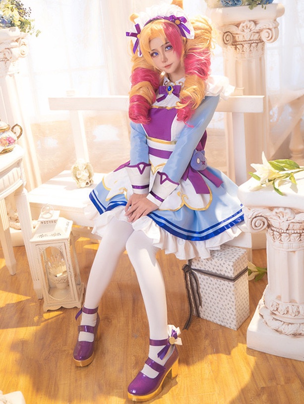 Cafe Cuties Gwen