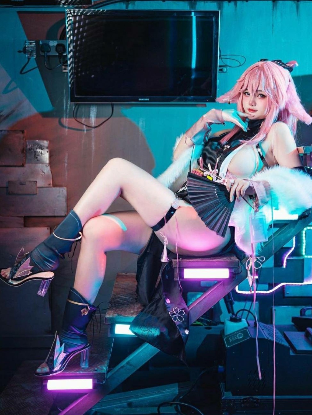 Operator Yae Miko