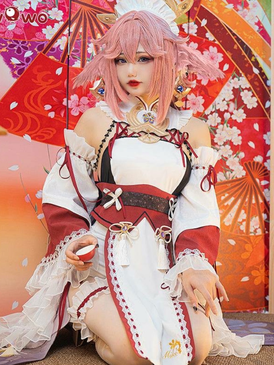 Maid Yae Miko