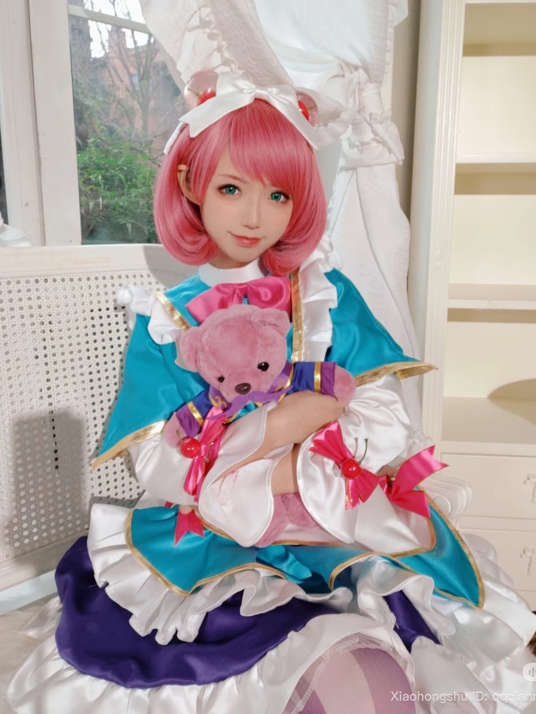 Cafe Cuties Annie