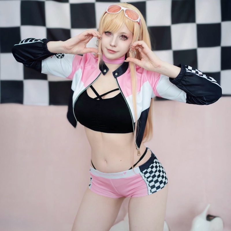 Race Queen Marin Kitagawa